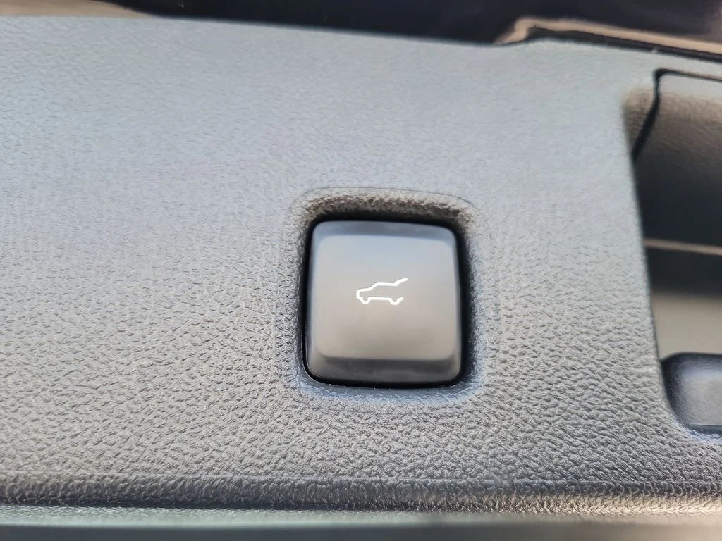 Used 2024 Ford Escape - photo 9