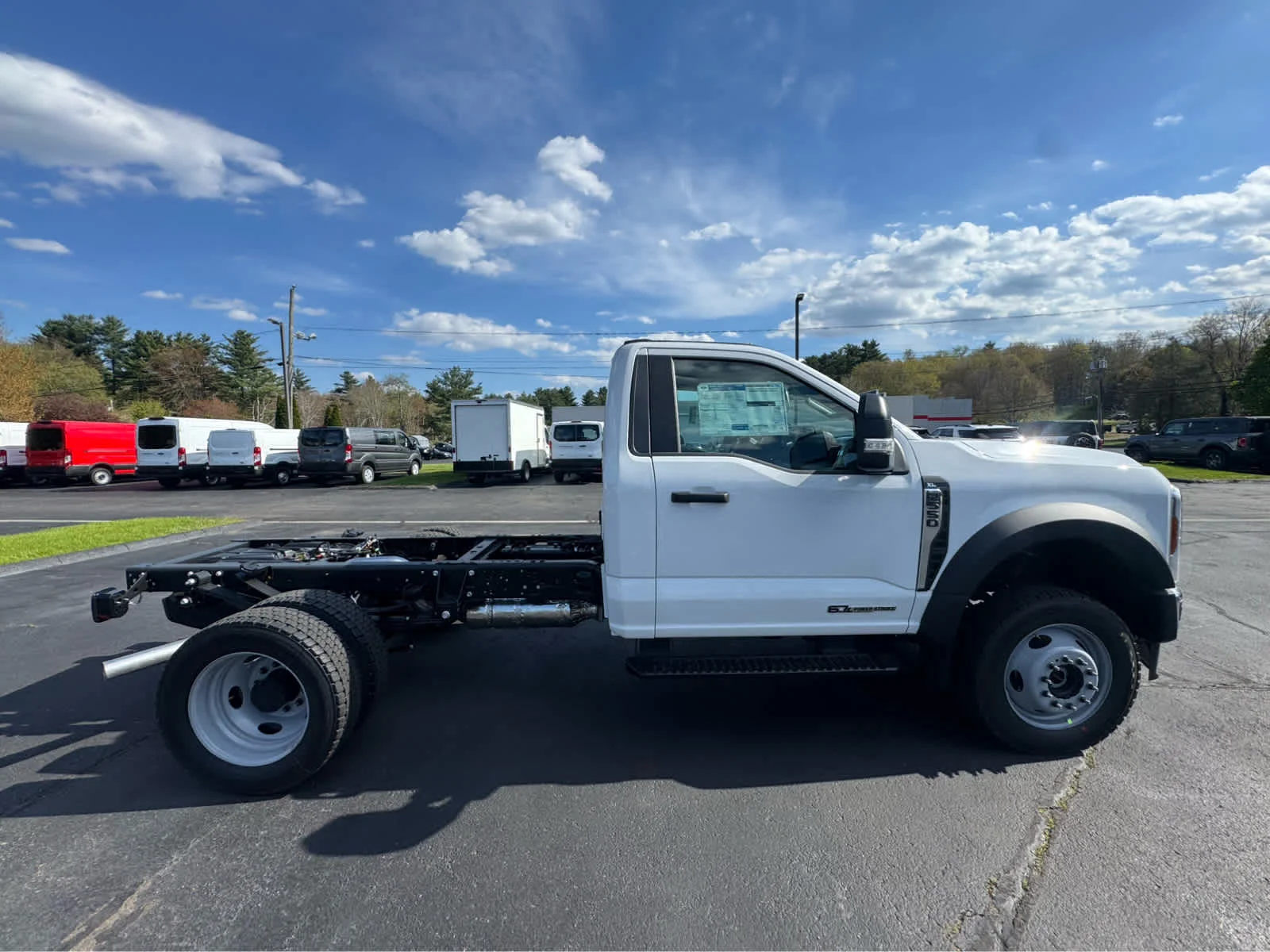 New 2026 Ford F-550 - photo 7