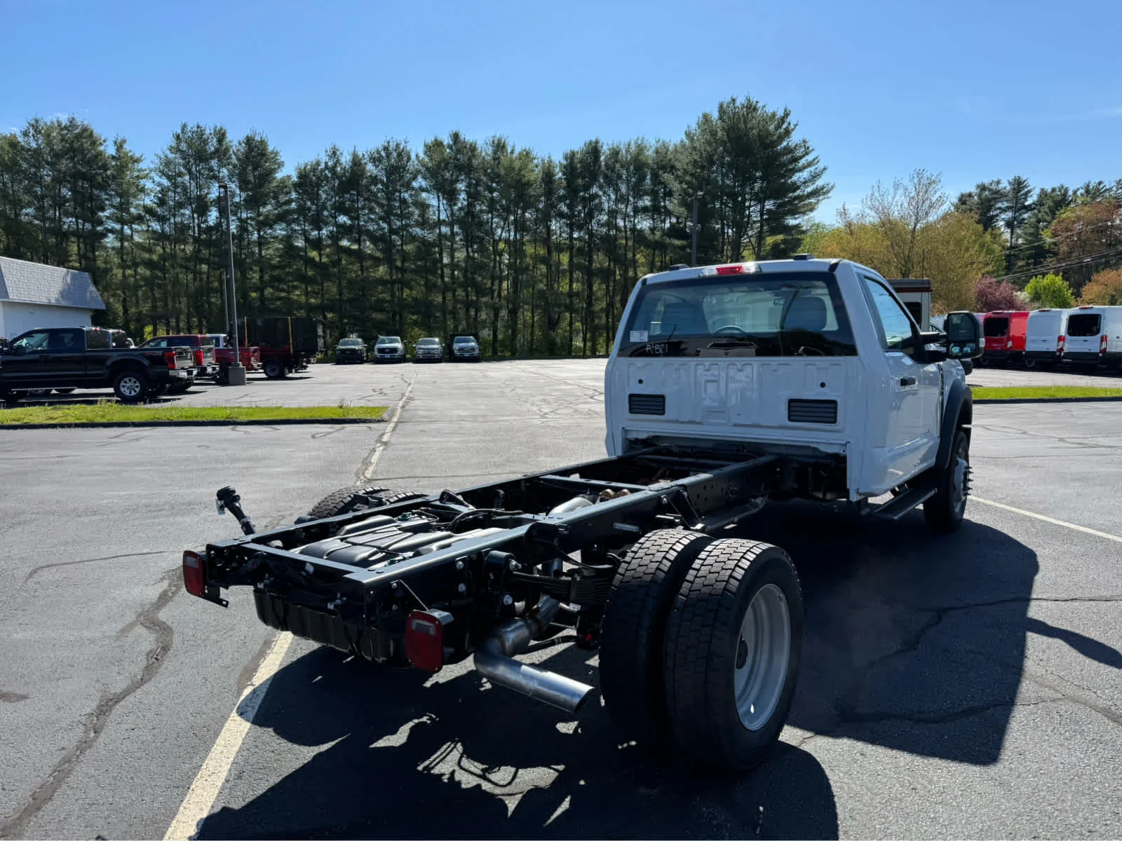 New 2026 Ford F-550 - photo 6