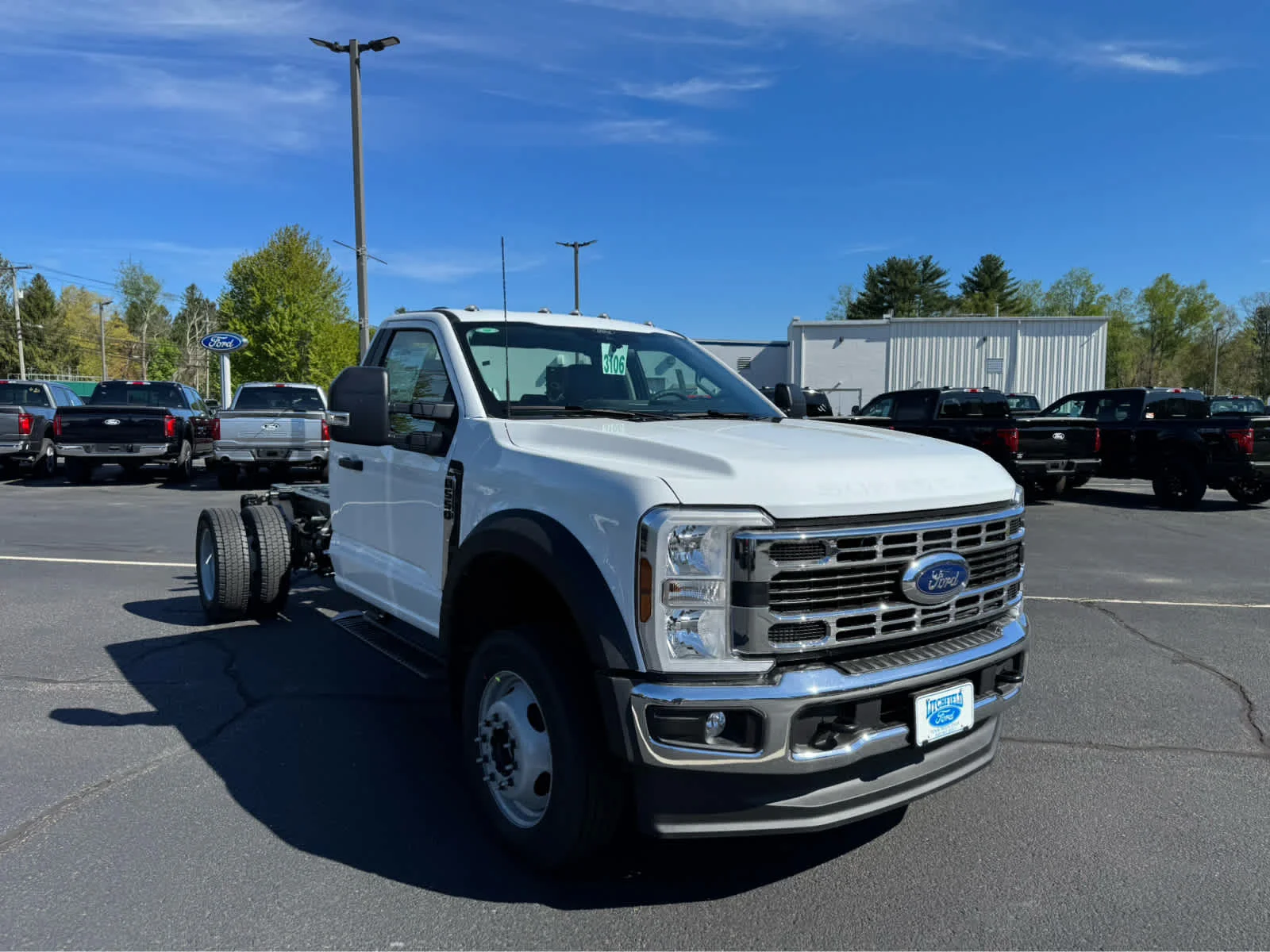 New 2026 Ford F-550 - photo 8