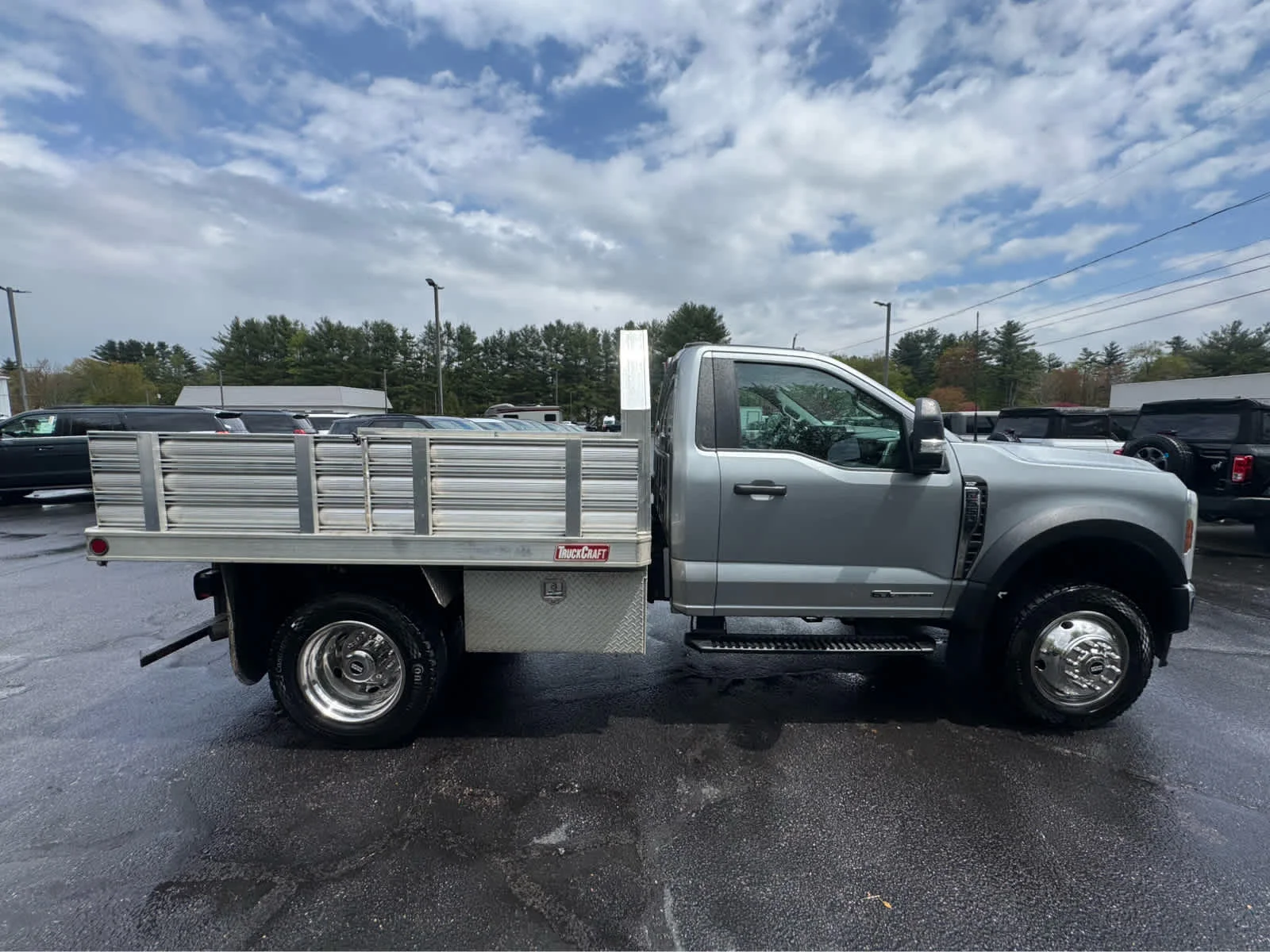 Used 2024 Ford F-550 - photo 7
