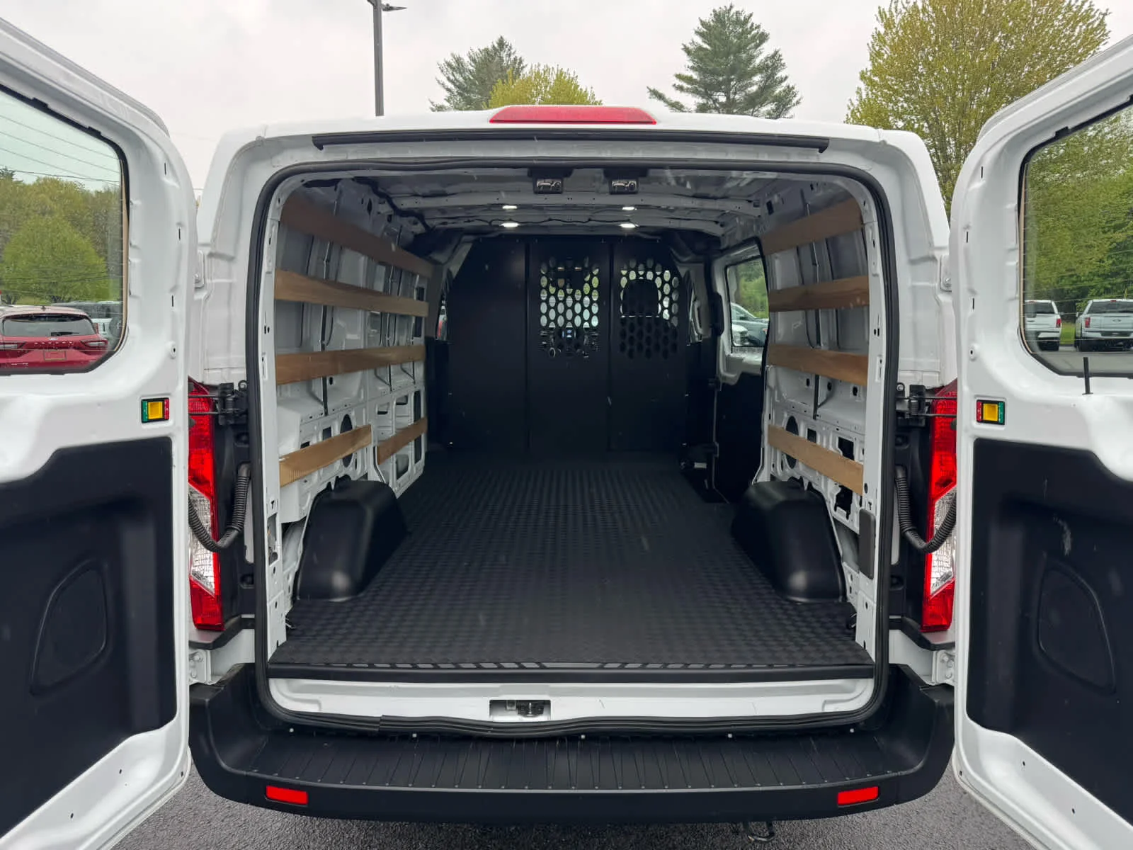 Used 2025 Ford Transit 250 - photo 6