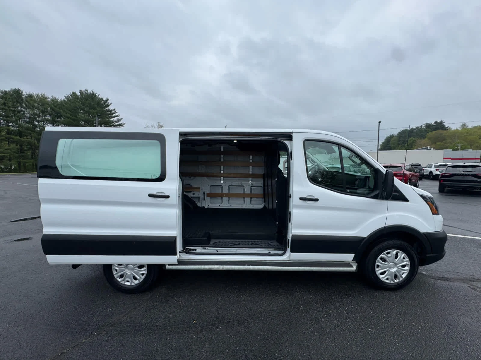 Used 2025 Ford Transit 250 - photo 9