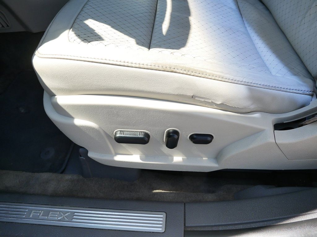 Used 2012 Ford Flex Limited - photo 9