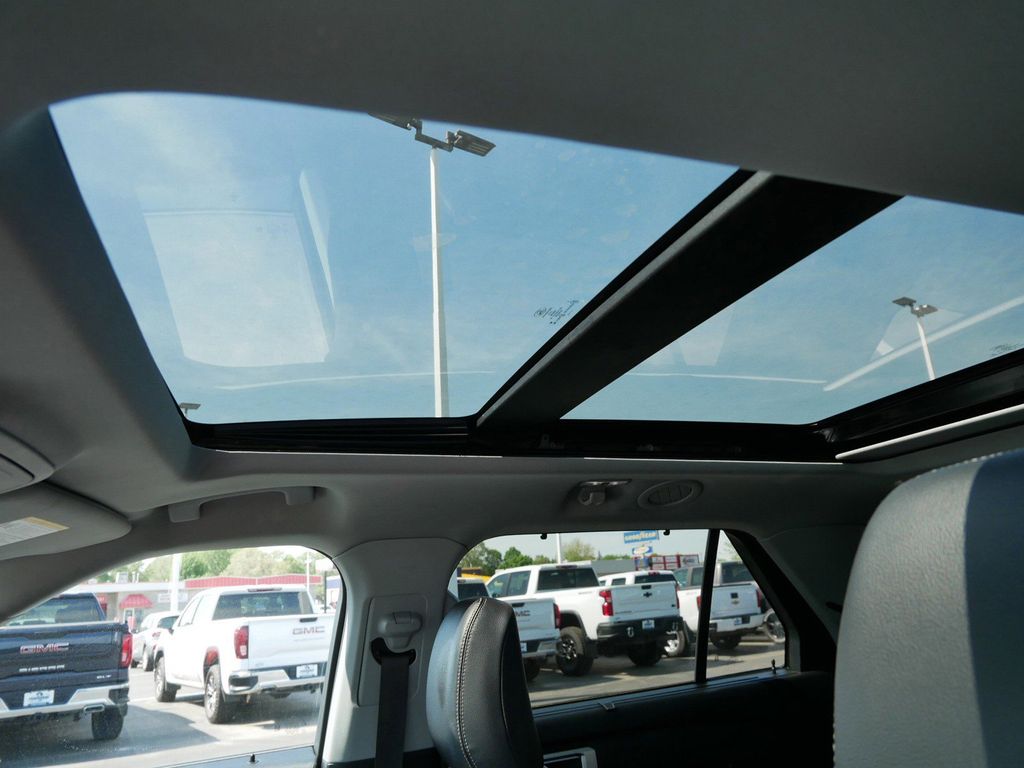 Used 2023 Ford Explorer - photo 8