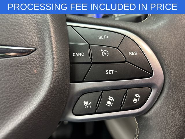 Used 2023 Chrysler Pacifica - photo 21