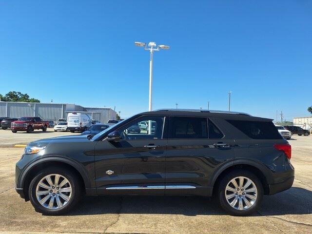 Used 2022 Ford Explorer - photo 2