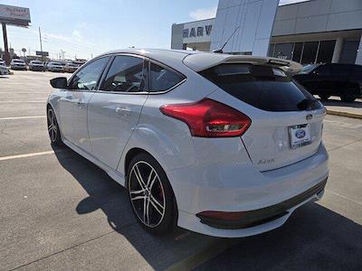2018 Ford Focus FWD Hatchback for sale #SRF61816A - photo 2