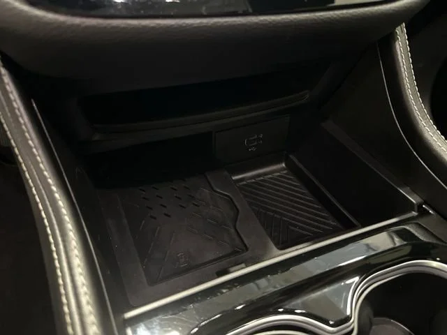 Used 2026 Chrysler Pacifica - photo 31