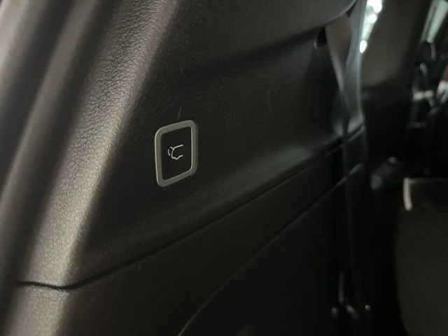 Used 2026 Chrysler Pacifica - photo 41