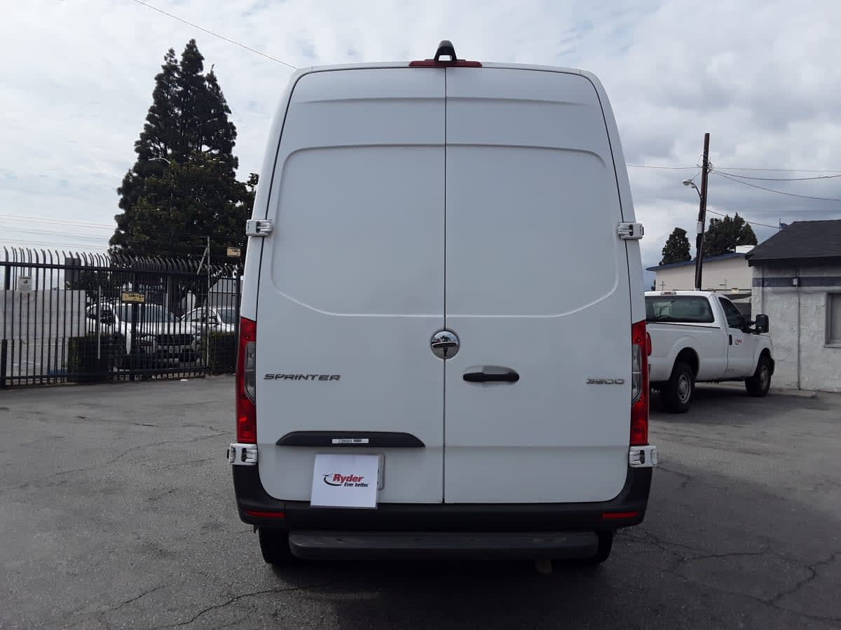 Used 2019 Freightliner Sprinter 3500 - photo 7
