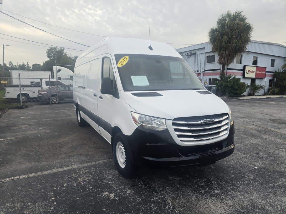 Used 2019 Freightliner Sprinter - photo 1