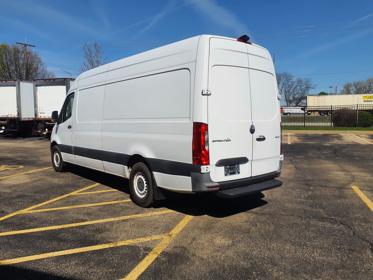 Used 2019 Freightliner Sprinter 2500 - photo 8