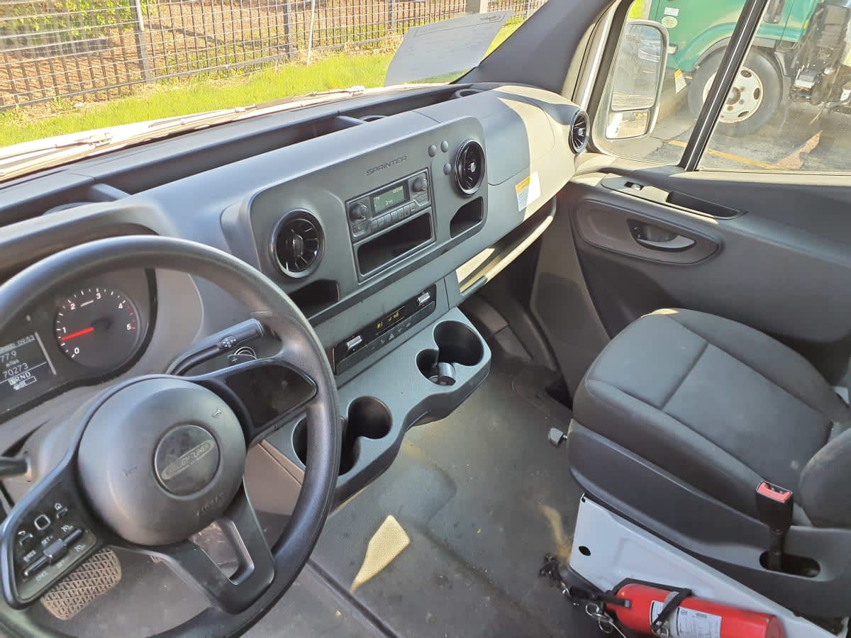 Used 2019 Freightliner Sprinter 2500 - photo 9