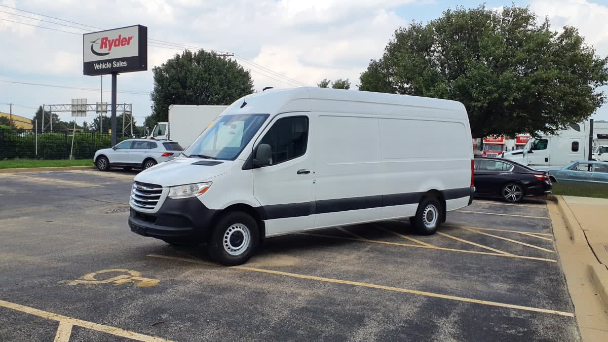 Used 2020 Freightliner Sprinter 2500 - photo 1