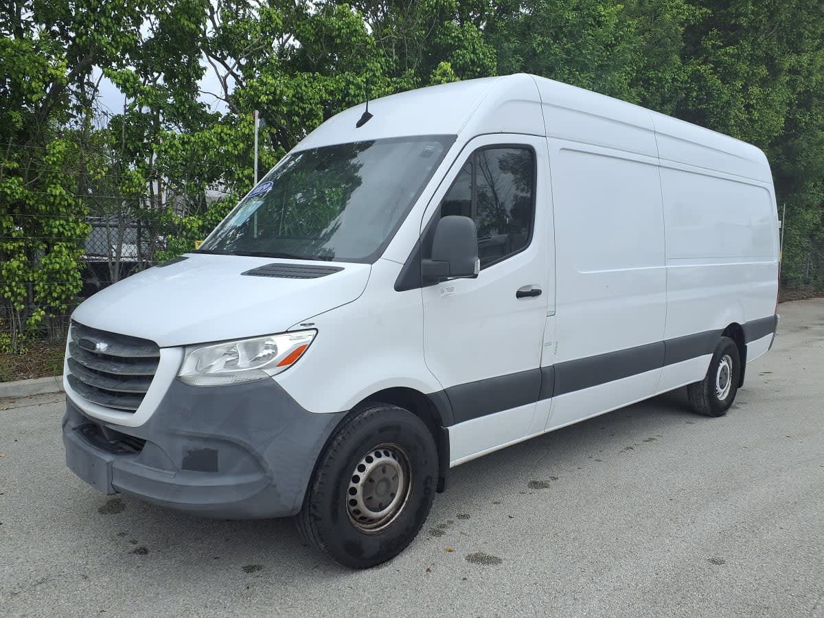 Used 2019 Freightliner Sprinter 2500 - photo 1