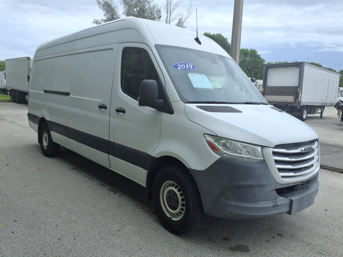 Used 2019 Freightliner Sprinter 2500 - photo 5