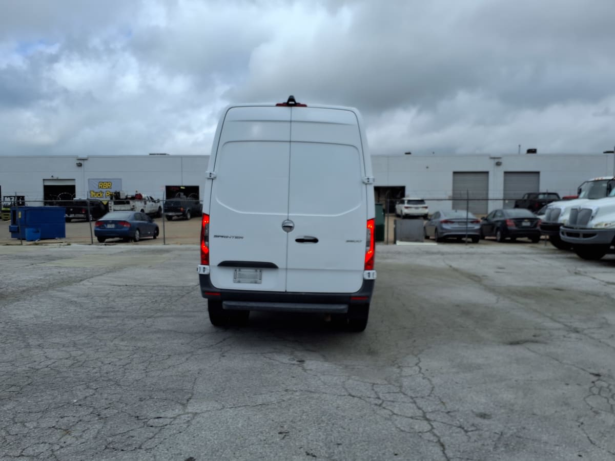 Used 2019 Freightliner Sprinter 3500 - photo 8