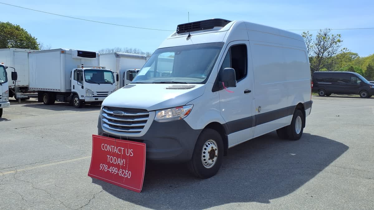 Used 2019 Freightliner Sprinter - photo 1