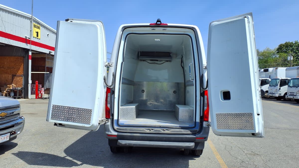 Used 2019 Freightliner Sprinter - photo 15