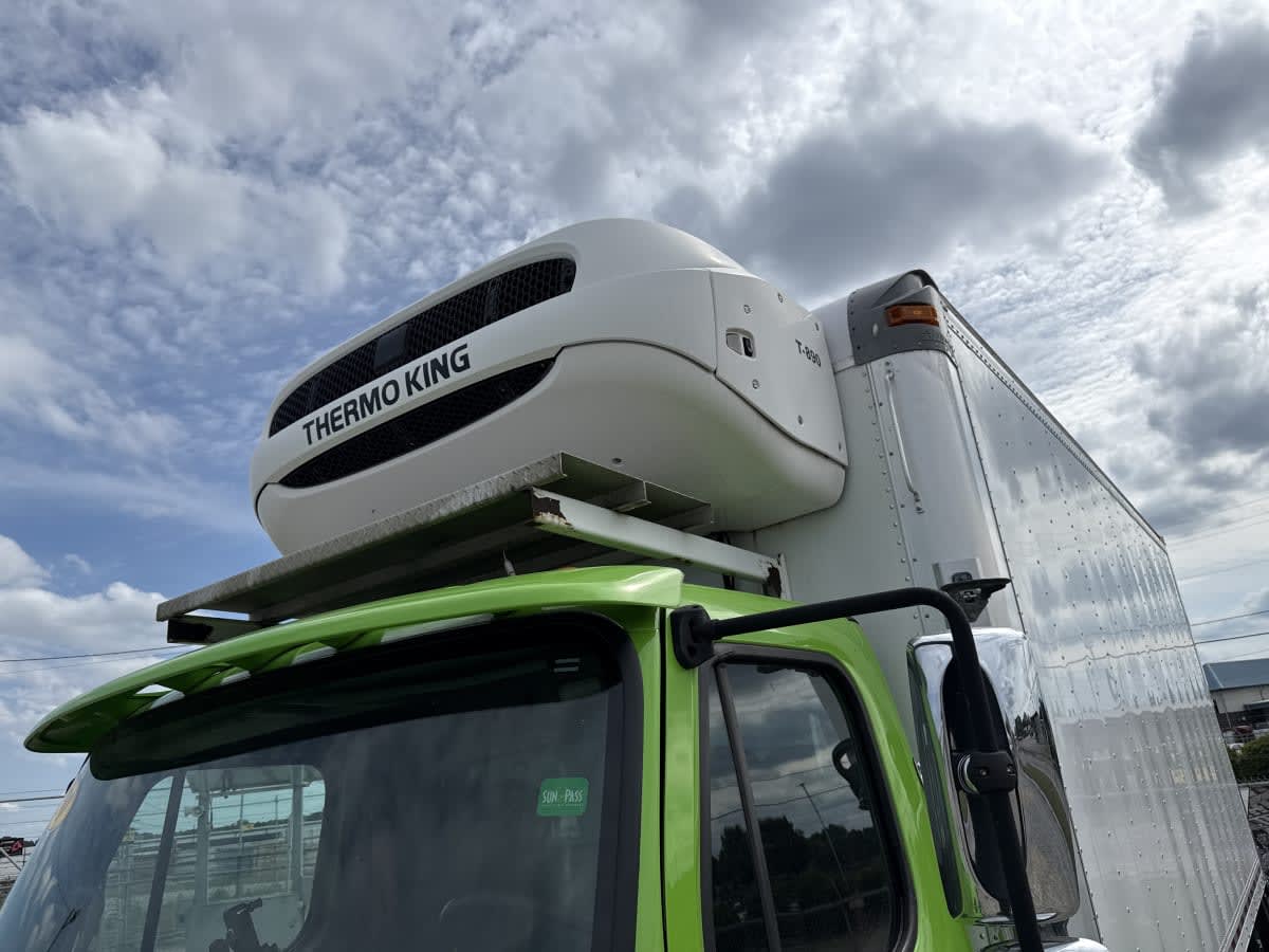 Used 2020 Freightliner M2 106 - photo 9