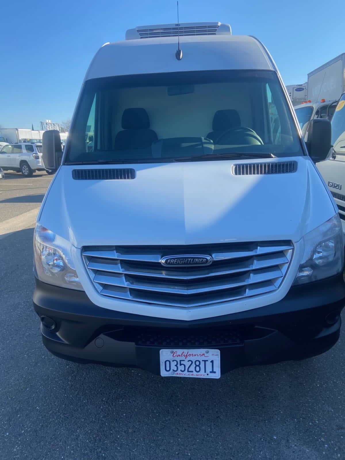 Used 2014 Freightliner Sprinter 3500 - photo 2