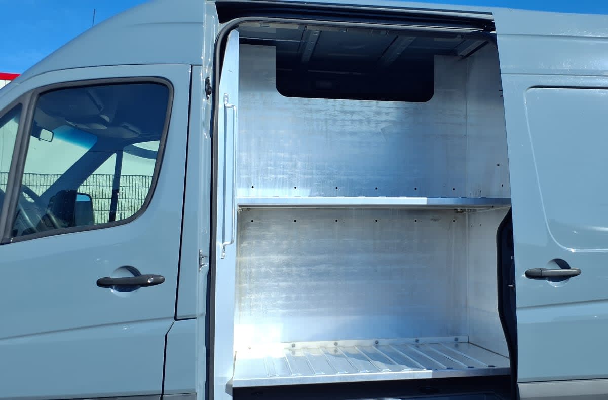 Used 2016 Freightliner Sprinter 3500 - photo 17