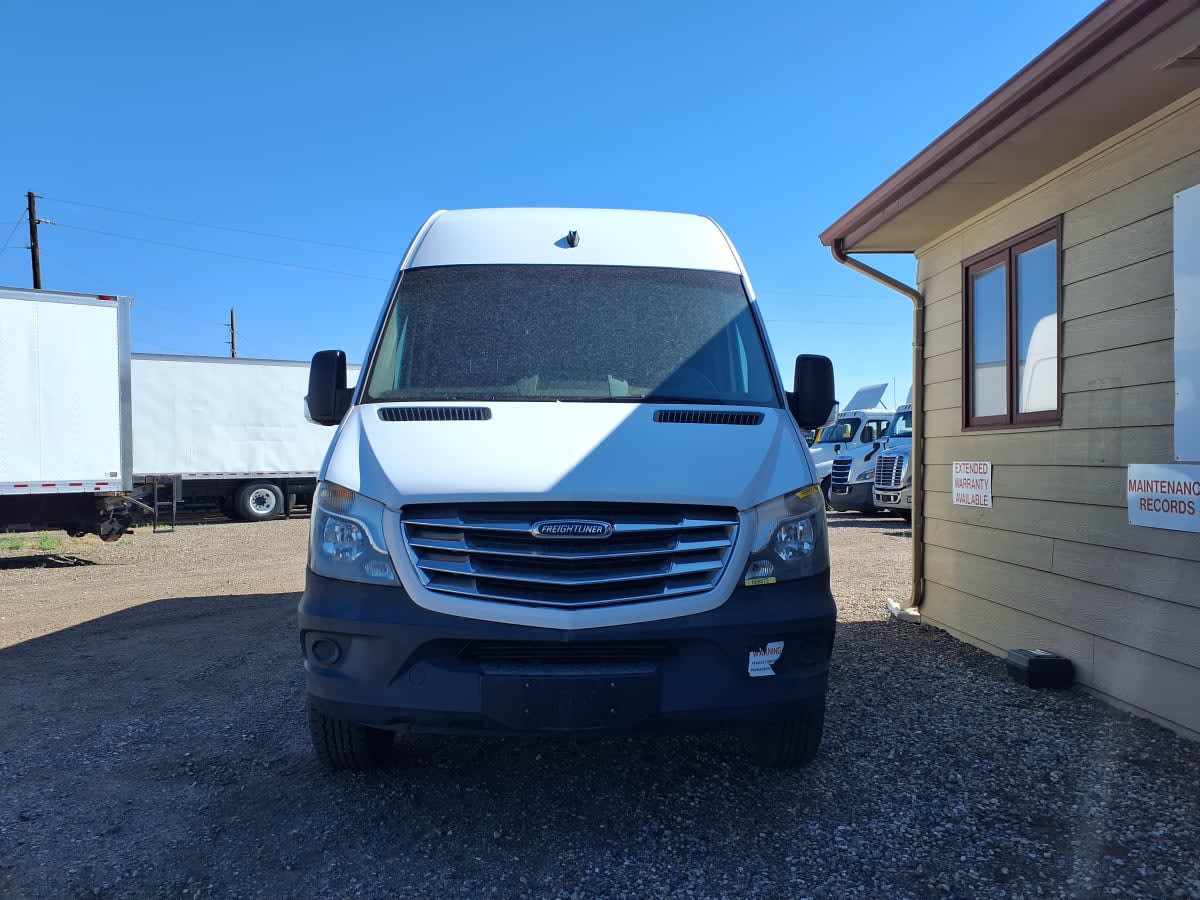 Used 2016 Freightliner Sprinter 2500 - photo 2