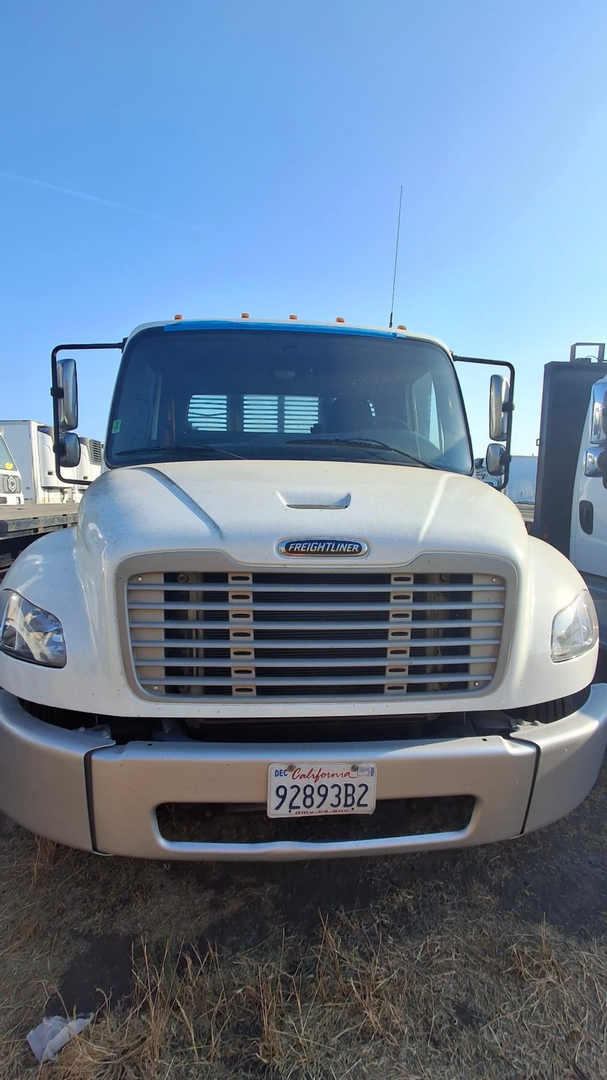 Used 2017 Freightliner M2 106 - photo 2