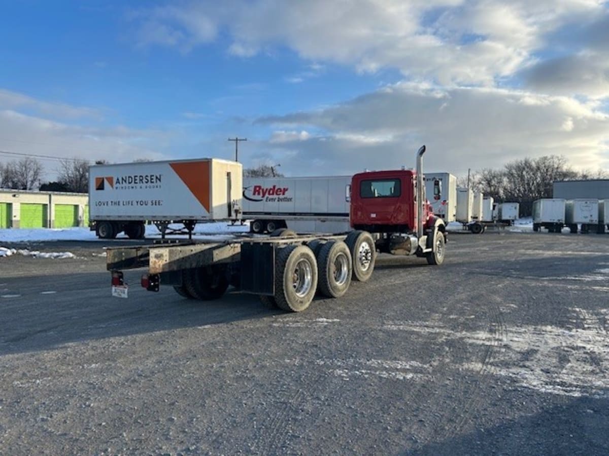 Used 2017 Mack GU813 - photo 6