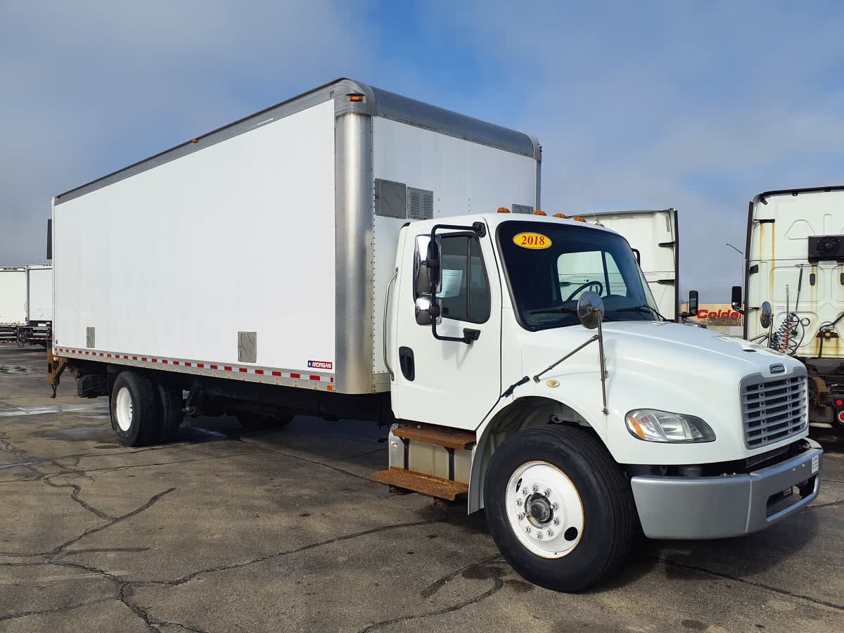 Used 2018 Freightliner M2 106 - photo 5