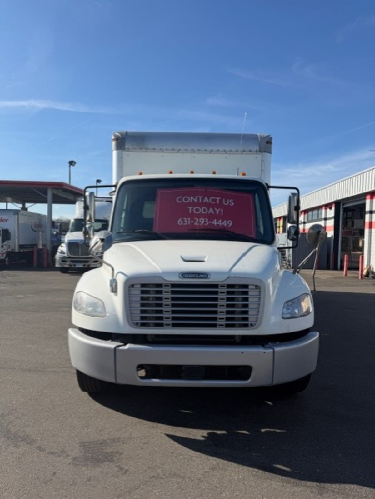 Used 2019 Freightliner M2 106 - photo 2