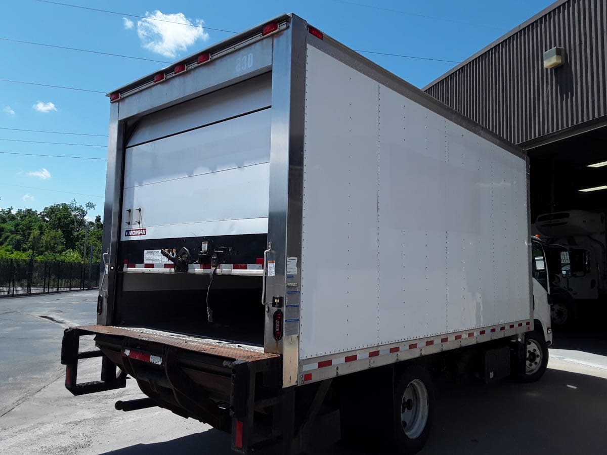Used 2018 Isuzu NPR-XD - photo 6