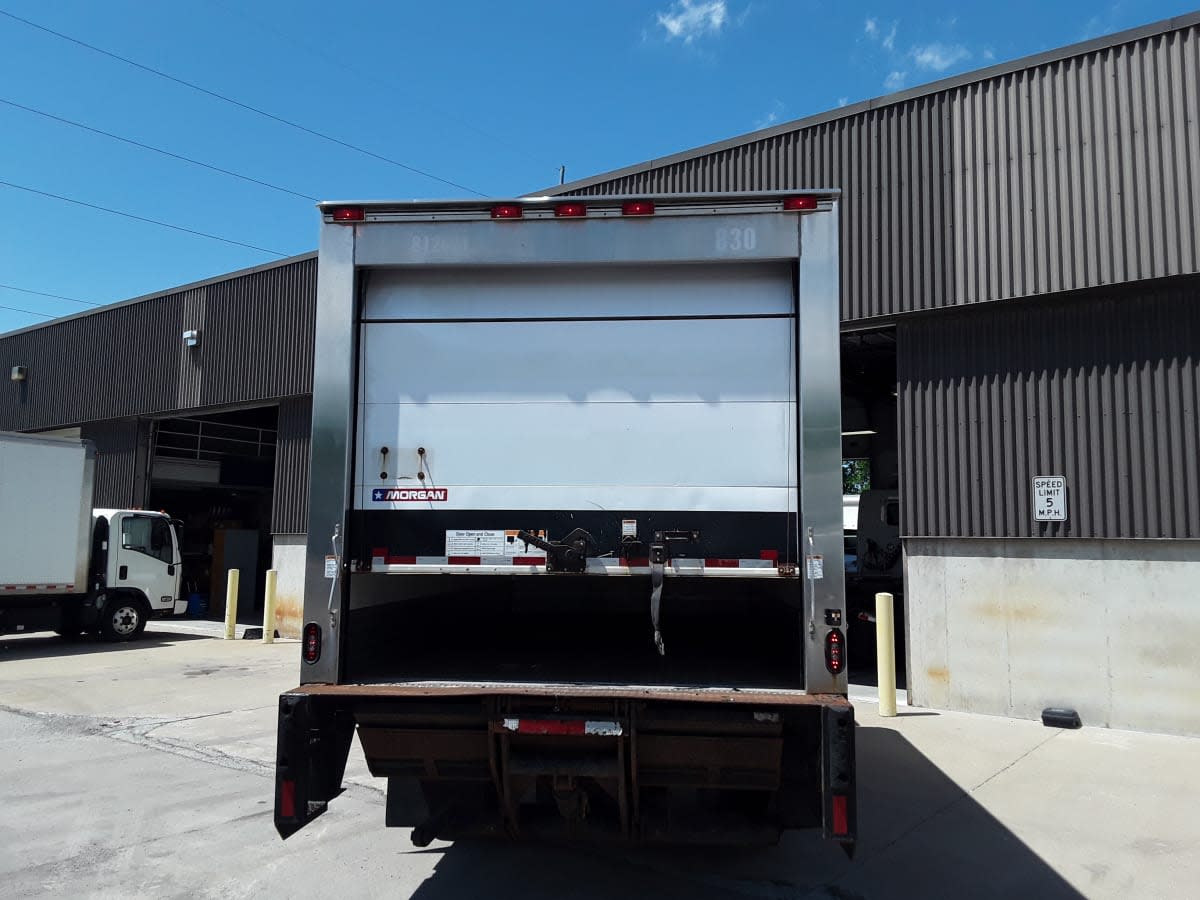 Used 2018 Isuzu NPR-XD - photo 7