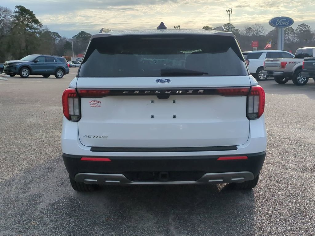 Used 2025 Ford Explorer - photo 7