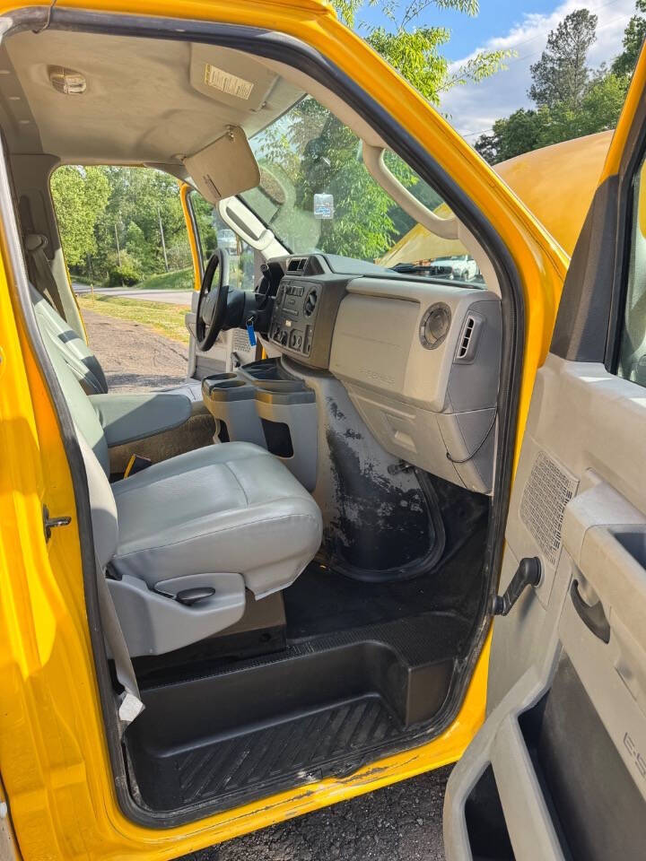 Used 2016 Ford E-350 - photo 14