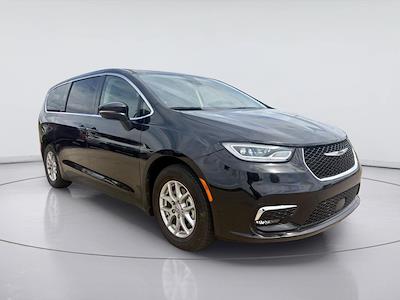 2023 Chrysler Pacifica FWD Minivan for sale #P15317 - photo 1