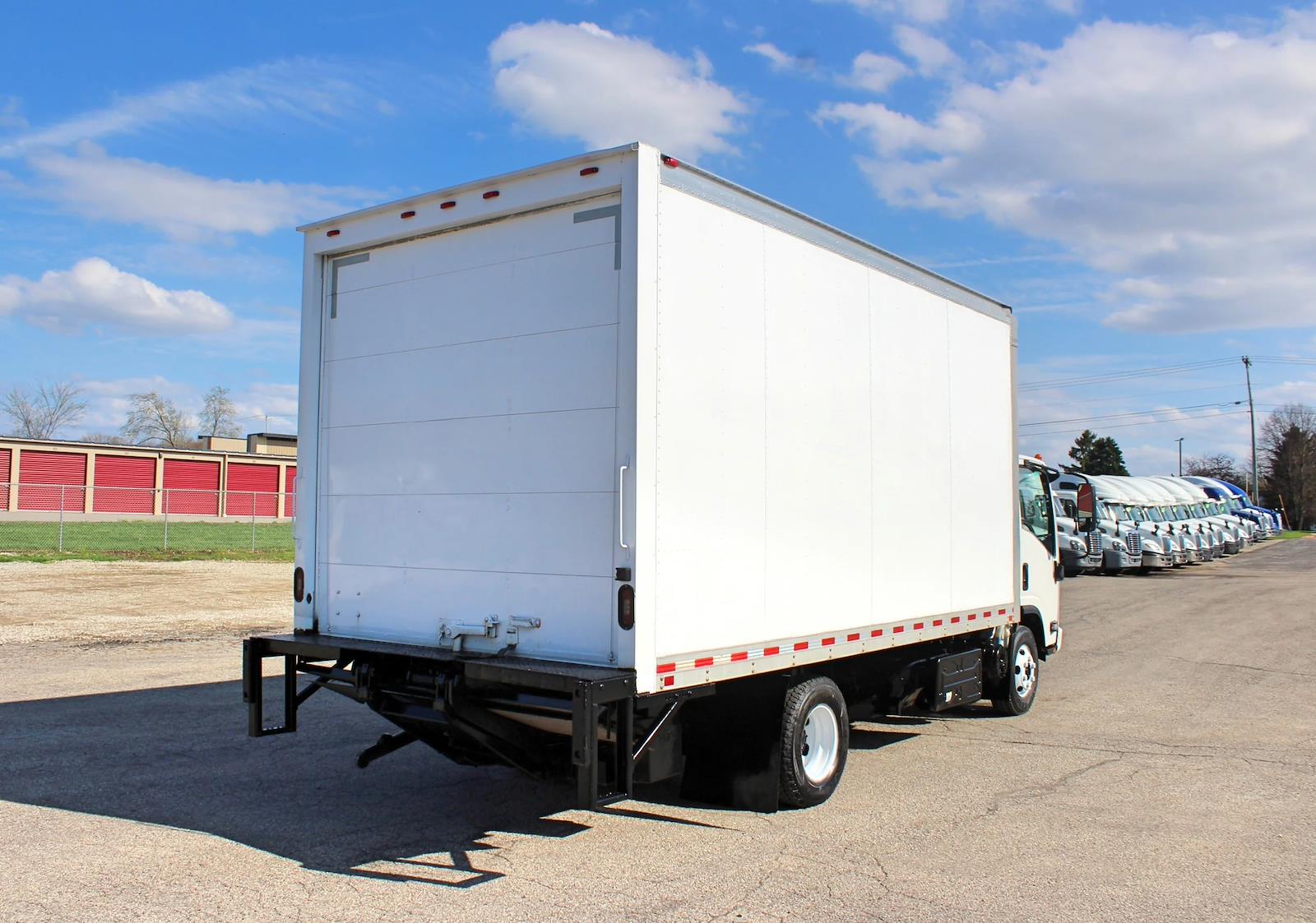 Used 2019 Isuzu NPR-HD - photo 2