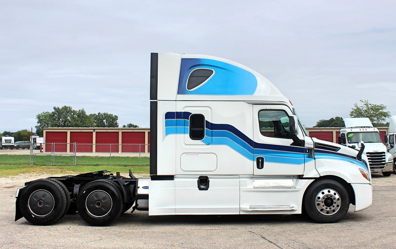 Used 2019 Freightliner Cascadia - photo 1