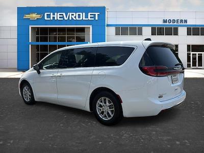 2024 Chrysler Pacifica FWD Minivan for sale #1PE8966 - photo 2