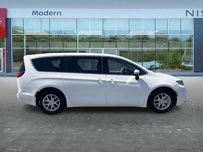 2023 Chrysler Pacifica FWD Minivan for sale #3PE5093 - photo 2