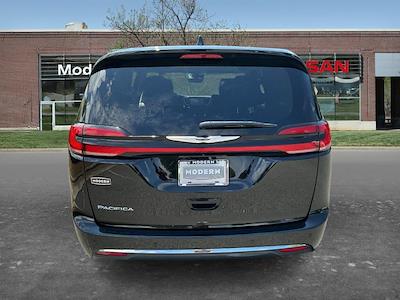2024 Chrysler Pacifica FWD Minivan for sale #6PE4890 - photo 2