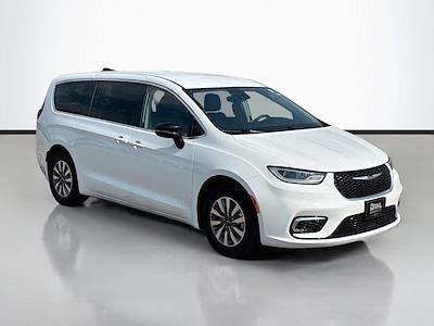 2024 Chrysler Pacifica FWD Minivan for sale #4P2464 - photo 1