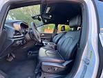 Used 2026 Chrysler Pacifica Select Minivan thumbnail 9