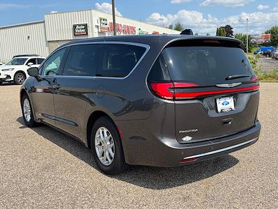 2023 Chrysler Pacifica FWD Minivan for sale #B831 - photo 2