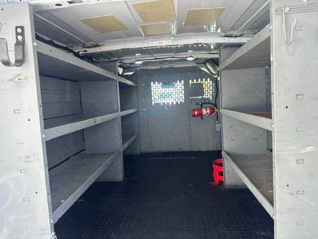 Used 2019 Ford Transit 150 - photo 2