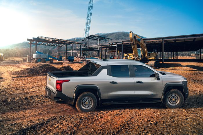 Construction Work Trucks from Barlow Work Trucks