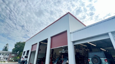 Heavy Duty (HD) Commercial vehicle service department at Dayton Andrews CDJR in Clearwater, FL.
