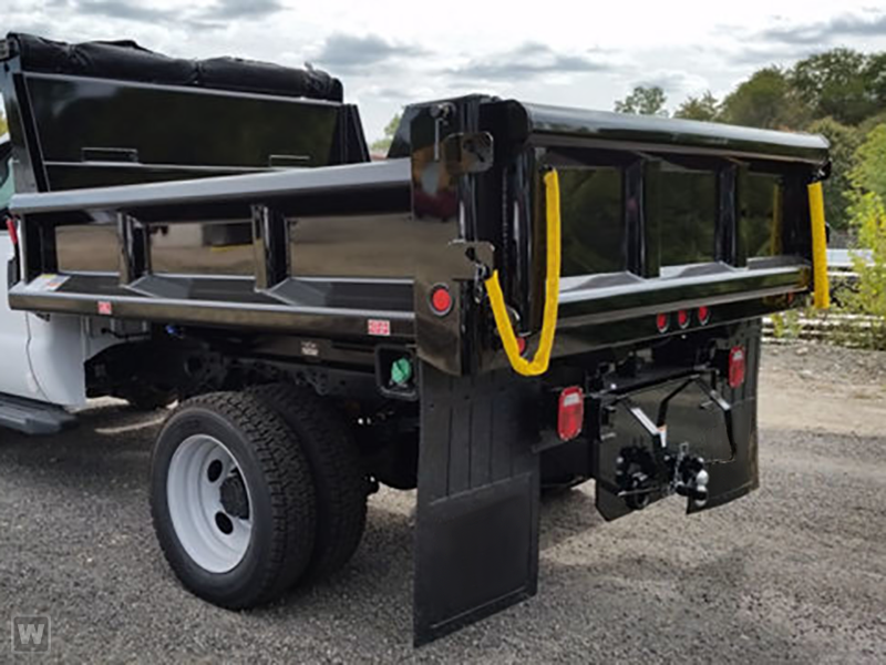 New 2026 Ford F-550 - photo 2