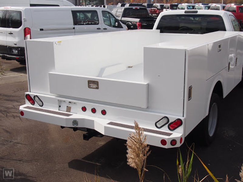 New 2026 Ford F-450 - photo 2